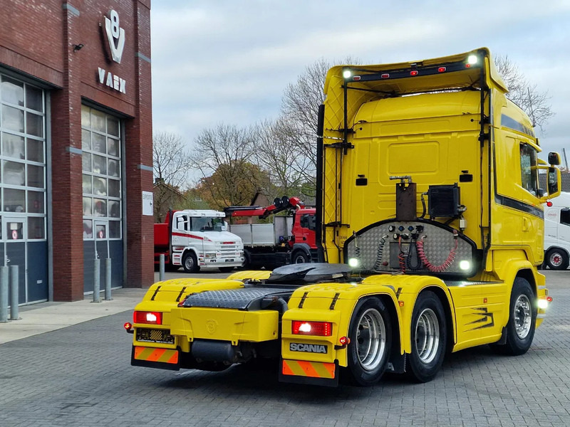Trekker Scania R450 Highline 6x2 - Manual gearbox - PTO/Hydraulic - Custom interior - Full air - Euro 6: afbeelding 7 Trekker Scania R450 Highline 6x2 - Manual gearbox - PTO/Hydraulic - Custom interior - Full air - Euro 6: afbeelding 7