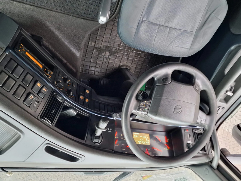 Trekker Volvo FH 13.460 Globetrotter 4x2 - Euro 5 EEV - 2x tank - Steel/Air - Fridge: afbeelding 18