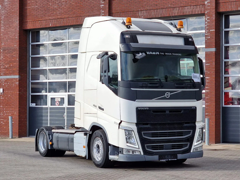 Volvo FH 13.460 Globetrotter XL - PTO/Hydraulic - I parkcool - Full air - TV - Fridge - Trekker: afbeelding 1 Volvo FH 13.460 Globetrotter XL - PTO/Hydraulic - I parkcool - Full air - TV - Fridge - Trekker: afbeelding 1