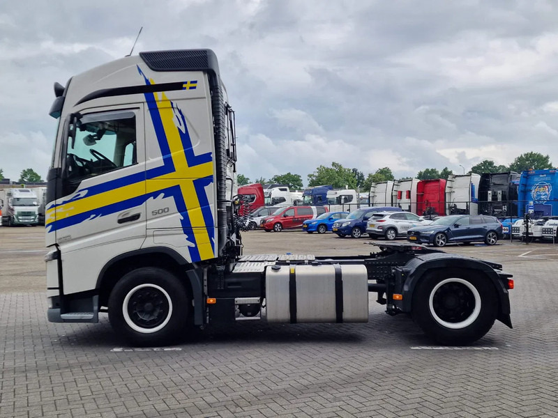 Volvo FH 13.500 Globetrotter 4x2 - I parkcool - Full air - Low KM 347Tkm - Fridge - Trekker: afbeelding 5 Volvo FH 13.500 Globetrotter 4x2 - I parkcool - Full air - Low KM 347Tkm - Fridge - Trekker: afbeelding 5