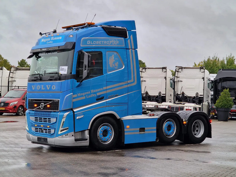 Volvo FH 13.500 Globetrotter 6x2 - I Save - PTO/hydraulics - Full air - Custom interior - Trekker: afbeelding 3 Volvo FH 13.500 Globetrotter 6x2 - I Save - PTO/hydraulics - Full air - Custom interior - Trekker: afbeelding 3