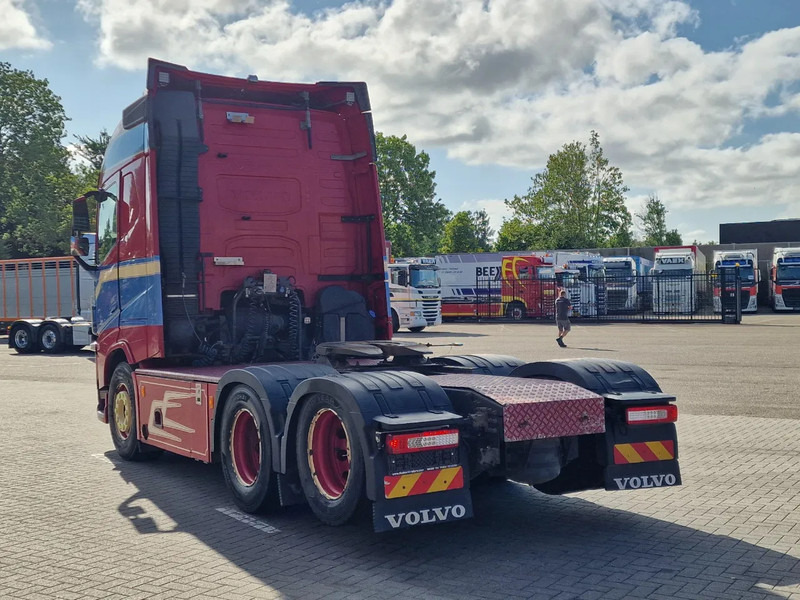 Volvo FH 13.500 Globetrotter 6x2 - PTO/Hydraulic - Full air - 3.20 WB - Navi - Trekker: afbeelding 5 Volvo FH 13.500 Globetrotter 6x2 - PTO/Hydraulic - Full air - 3.20 WB - Navi - Trekker: afbeelding 5