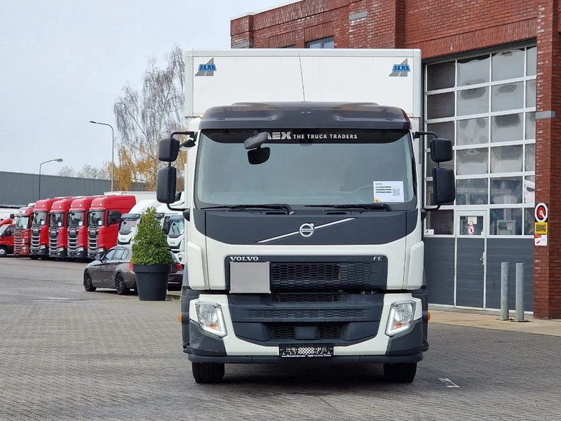 Volvo FE 280 4x2 - Closed box with Adjustable height - Loadlift - Full air - Euro 6 - 550 WB - Bakwagen: afbeelding 3 Volvo FE 280 4x2 - Closed box with Adjustable height - Loadlift - Full air - Euro 6 - 550 WB - Bakwagen: afbeelding 3