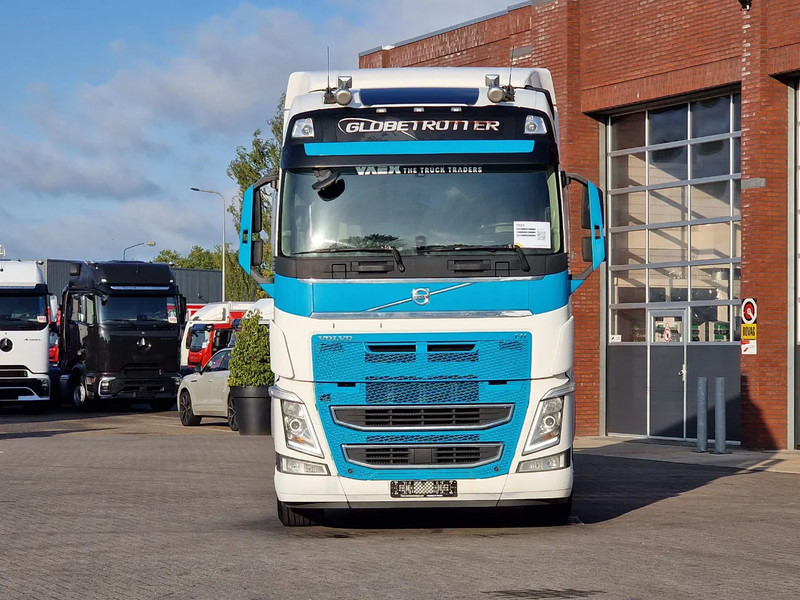 Volvo FH 13.540 Globetrotter 6x2 - BDF - 4.90 WB - Full air - VEB + - Containertransporter/ Wissellaadbak vrachtwagen: afbeelding 2 Volvo FH 13.540 Globetrotter 6x2 - BDF - 4.90 WB - Full air - VEB + - Containertransporter/ Wissellaadbak vrachtwagen: afbeelding 2