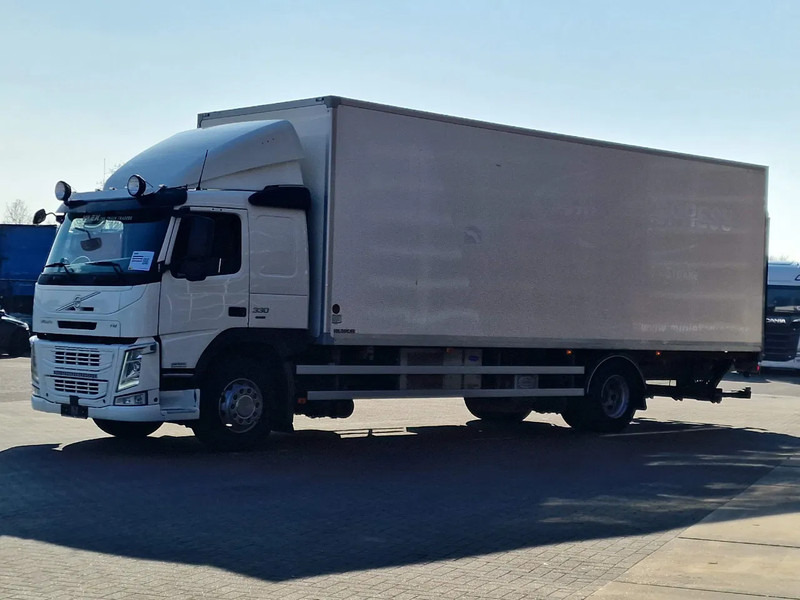 Volvo FM 330 4x2 - Carrier MT 18 Frigo - Loadlift - Full air - Sleepercab - Koelwagen vrachtwagen: afbeelding 3 Volvo FM 330 4x2 - Carrier MT 18 Frigo - Loadlift - Full air - Sleepercab - Koelwagen vrachtwagen: afbeelding 3