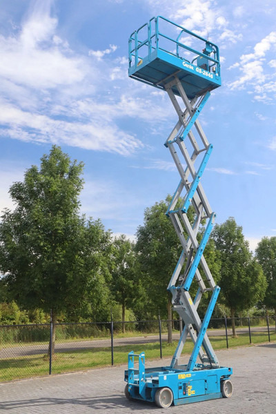 Genie GS-2646 | 10 METER | 454 KG - Schaarlift: afbeelding 5 Genie GS-2646 | 10 METER | 454 KG - Schaarlift: afbeelding 5