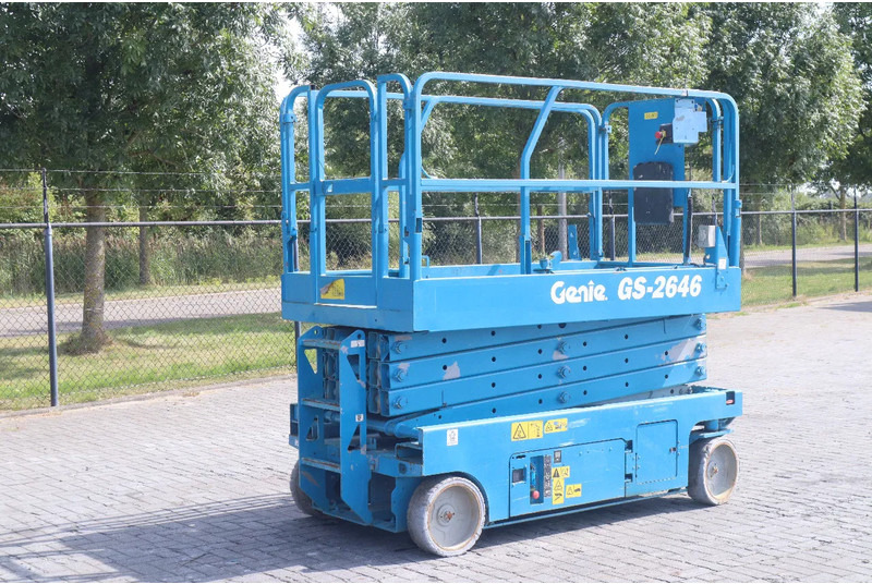 Genie GS-2646 | 10 METER | 454 KG - Schaarlift: afbeelding 3 Genie GS-2646 | 10 METER | 454 KG - Schaarlift: afbeelding 3