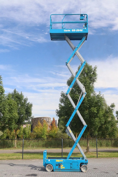 Genie GS-2646 | 10 METER | 454 KG - Schaarlift: afbeelding 4 Genie GS-2646 | 10 METER | 454 KG - Schaarlift: afbeelding 4