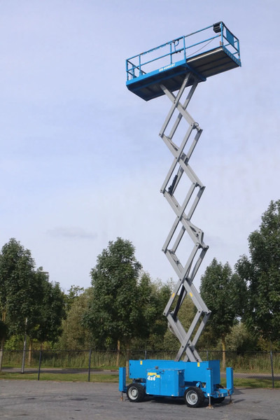 Genie GS-4069 RT | DIESEL | 14 METER - Schaarlift: afbeelding 5 Genie GS-4069 RT | DIESEL | 14 METER - Schaarlift: afbeelding 5