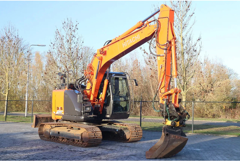 Hitachi ZX135 US-6 | ROTOTILT | DOZERBLADE | 2D GPS | 3X BUCKET - Rupsgraafmachine: afbeelding 5 Hitachi ZX135 US-6 | ROTOTILT | DOZERBLADE | 2D GPS | 3X BUCKET - Rupsgraafmachine: afbeelding 5