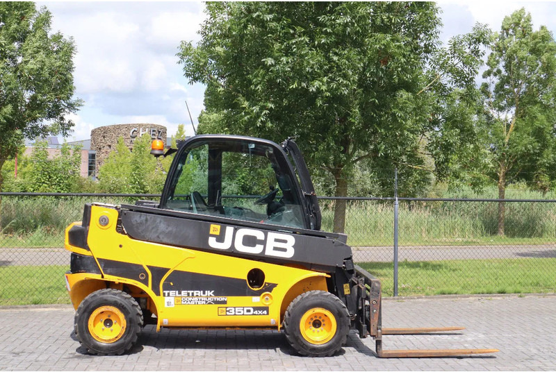 JCB TLT 35D 4X4 CON | HYDR. FORKS | 4.4 METER - Diesel heftruck: afbeelding 4 JCB TLT 35D 4X4 CON | HYDR. FORKS | 4.4 METER - Diesel heftruck: afbeelding 4