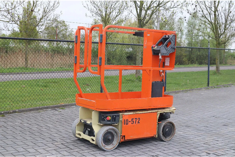 JLG 1230 ES | 5.6 METER | 230 KG - Hoogwerker: afbeelding 2 JLG 1230 ES | 5.6 METER | 230 KG - Hoogwerker: afbeelding 2