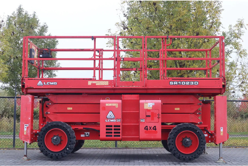 LGMG SR1023D | 12 METER | 1.100 KG - Schaarlift: afbeelding 1 LGMG SR1023D | 12 METER | 1.100 KG - Schaarlift: afbeelding 1