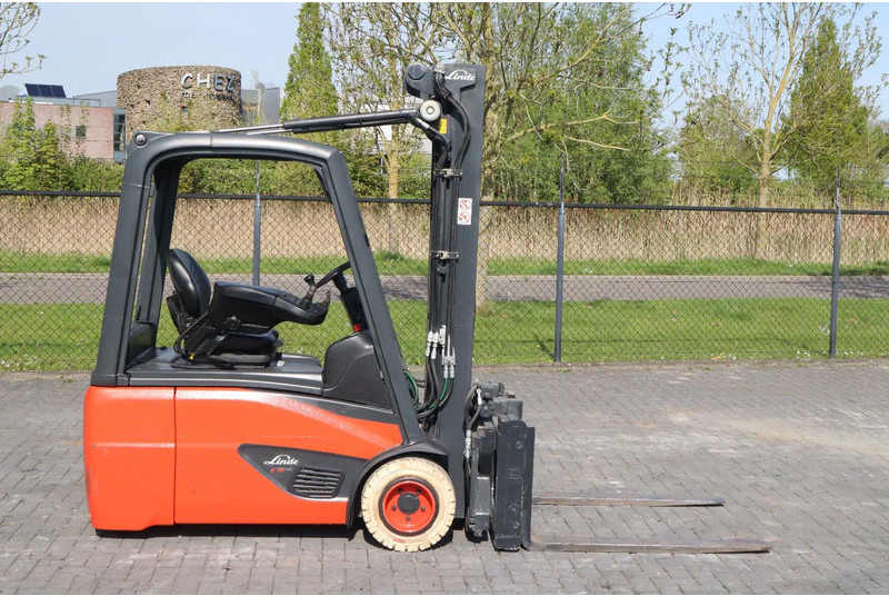 Linde E18 -02 | ROTATOR FORKS | SIDESHIFT - Elektrische heftruck: afbeelding 4 Linde E18 -02 | ROTATOR FORKS | SIDESHIFT - Elektrische heftruck: afbeelding 4