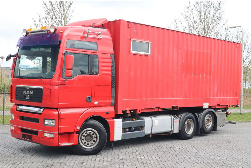 MAN TGA 26.480 | 6X2 | RETARDER | BDF | MOBILE WORKSHOP - Containertransporter/ Wissellaadbak vrachtwagen: afbeelding 1 MAN TGA 26.480 | 6X2 | RETARDER | BDF | MOBILE WORKSHOP - Containertransporter/ Wissellaadbak vrachtwagen: afbeelding 1