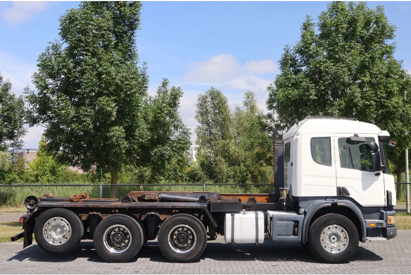 Scania P124-420 | 8X4 | HOOKLIFT | MANUAL | BIG AXLES | EURO 3 - Haakarmsysteem vrachtwagen: afbeelding 4 Scania P124-420 | 8X4 | HOOKLIFT | MANUAL | BIG AXLES | EURO 3 - Haakarmsysteem vrachtwagen: afbeelding 4