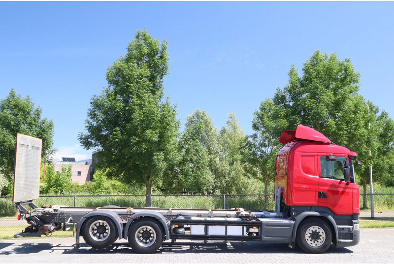 Scania R580 V8 | 6X2 | BDF | RETARDER | TAILLIFT | EURO 6 - Containertransporter/ Wissellaadbak vrachtwagen: afbeelding 4 Scania R580 V8 | 6X2 | BDF | RETARDER | TAILLIFT | EURO 6 - Containertransporter/ Wissellaadbak vrachtwagen: afbeelding 4