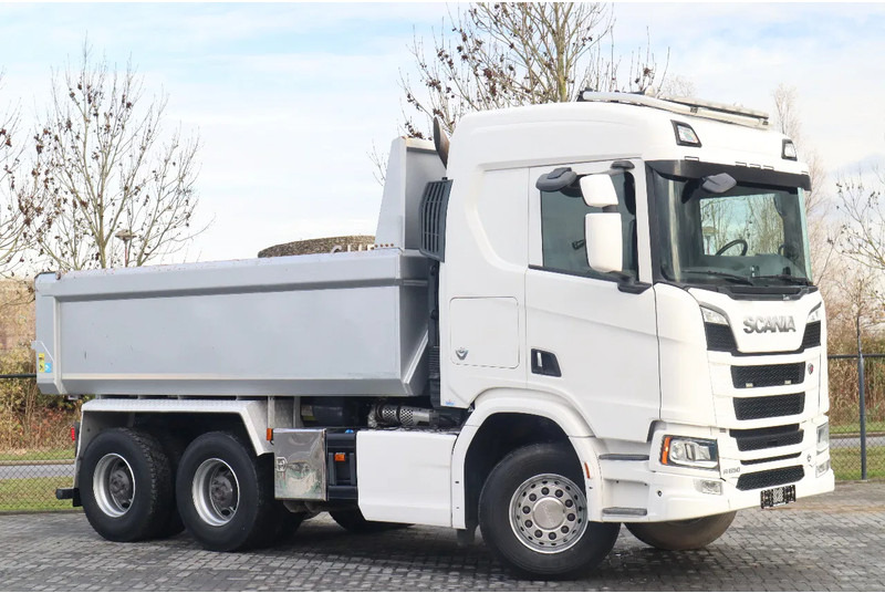 Scania R650 V8 NGS | 6X4 | FULL STEEL | BIG AXLES | RETARDER | EURO 6 - Kipper vrachtwagen: afbeelding 2 Scania R650 V8 NGS | 6X4 | FULL STEEL | BIG AXLES | RETARDER | EURO 6 - Kipper vrachtwagen: afbeelding 2