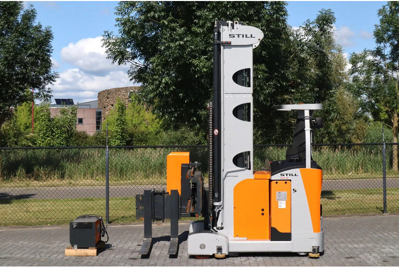 Still GX-X | REACHTRUCK | ROTATING FORKS | 4.5 METER | TRIPLEX - Reach truck: afbeelding 1 Still GX-X | REACHTRUCK | ROTATING FORKS | 4.5 METER | TRIPLEX - Reach truck: afbeelding 1