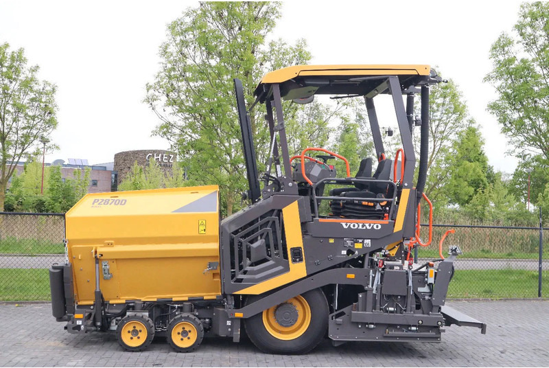 Volvo P2870 D ABG | ASPHALT PAVER | NEW / UNUSED | BOMAG BF300 - Asfaltmachine: afbeelding 1 Volvo P2870 D ABG | ASPHALT PAVER | NEW / UNUSED | BOMAG BF300 - Asfaltmachine: afbeelding 1