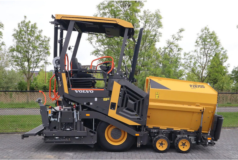 Volvo P2870 D ABG | ASPHALT PAVER | NEW / UNUSED | BOMAG BF300 - Asfaltmachine: afbeelding 4 Volvo P2870 D ABG | ASPHALT PAVER | NEW / UNUSED | BOMAG BF300 - Asfaltmachine: afbeelding 4