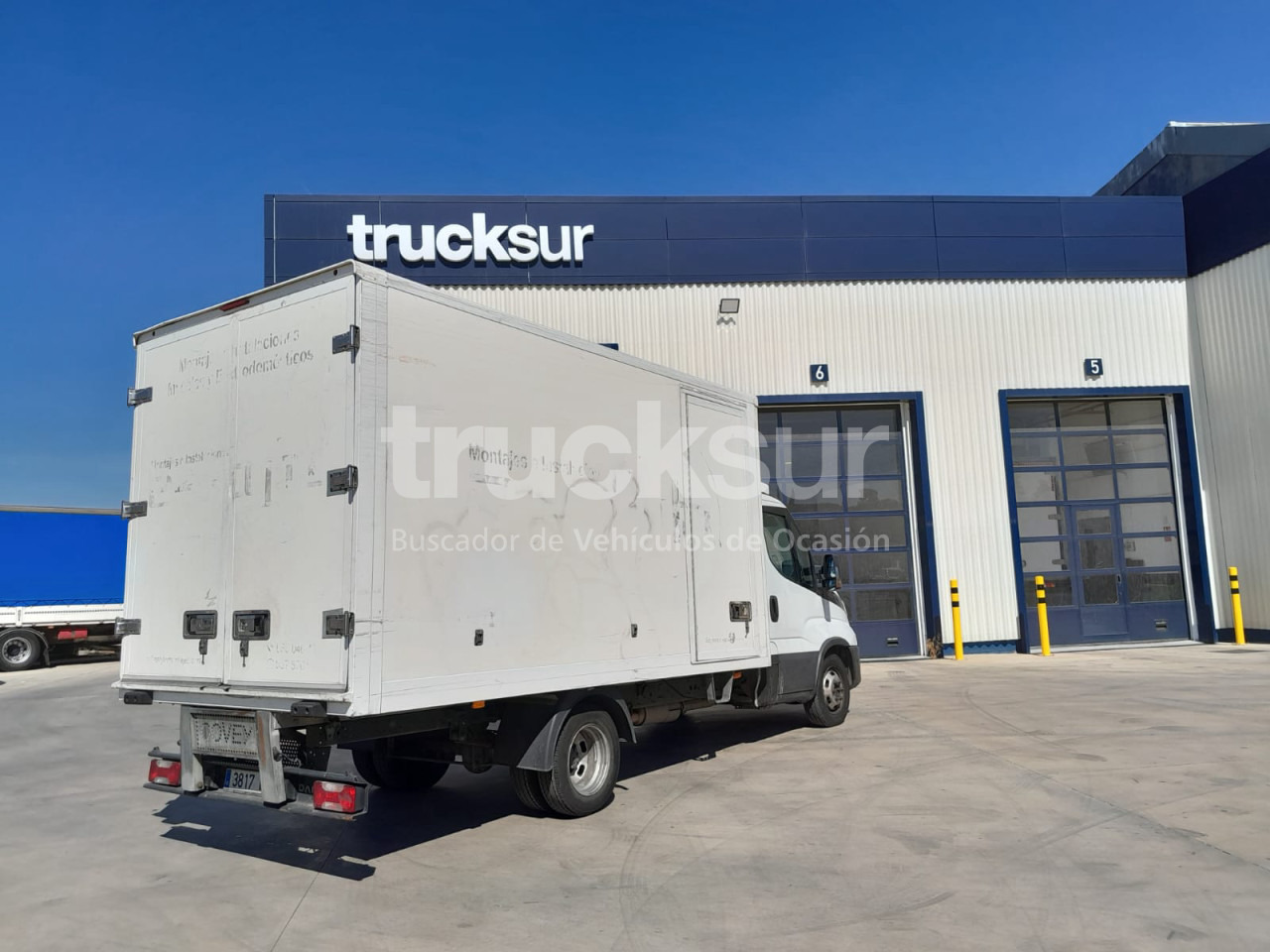 IVECO 35C16 GV - Bestelwagen gesloten laadbak: afbeelding 3 IVECO 35C16 GV - Bestelwagen gesloten laadbak: afbeelding 3