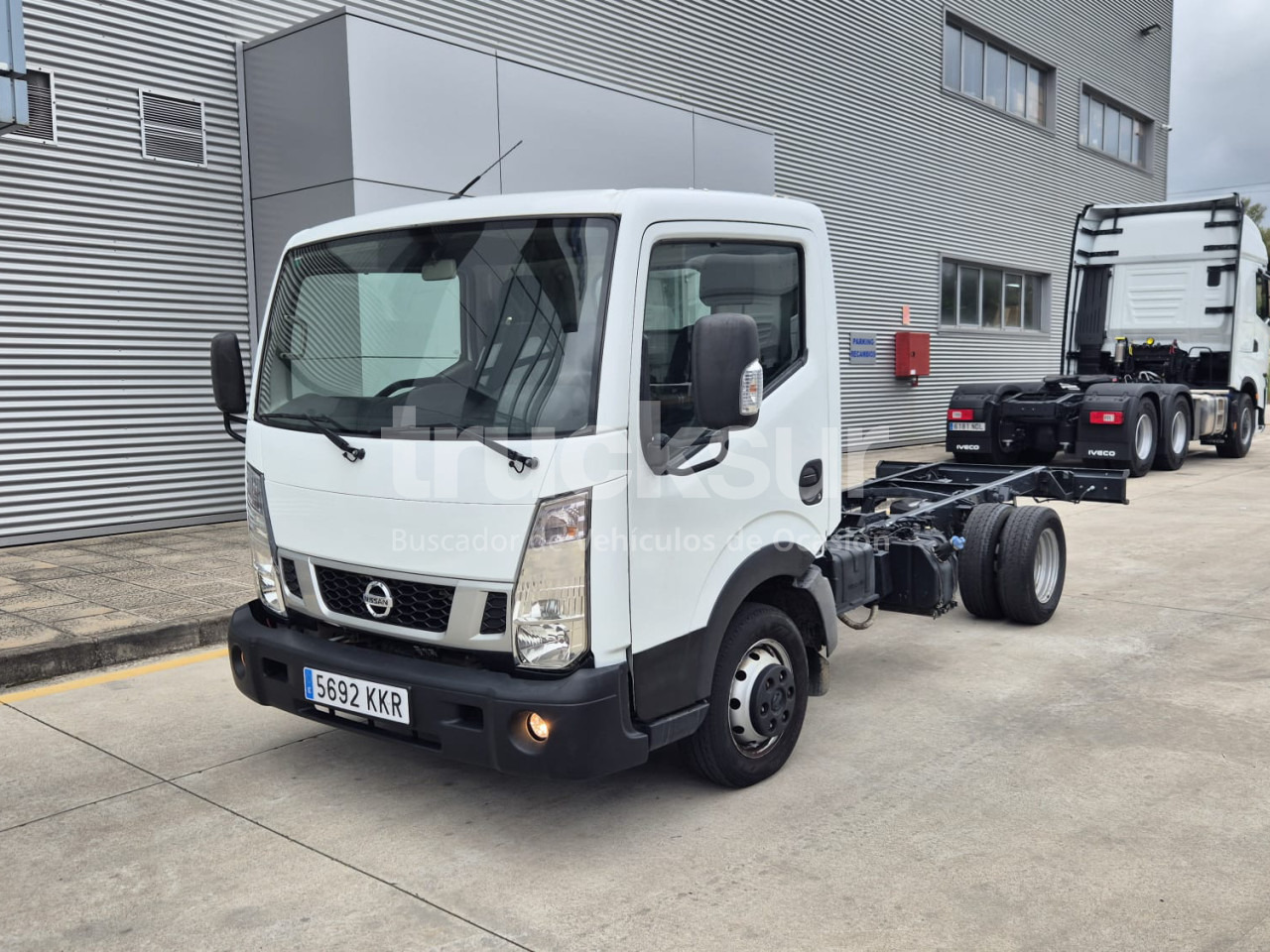 NISSAN NT 400 - Chassis vrachtwagen: afbeelding 1 NISSAN NT 400 - Chassis vrachtwagen: afbeelding 1