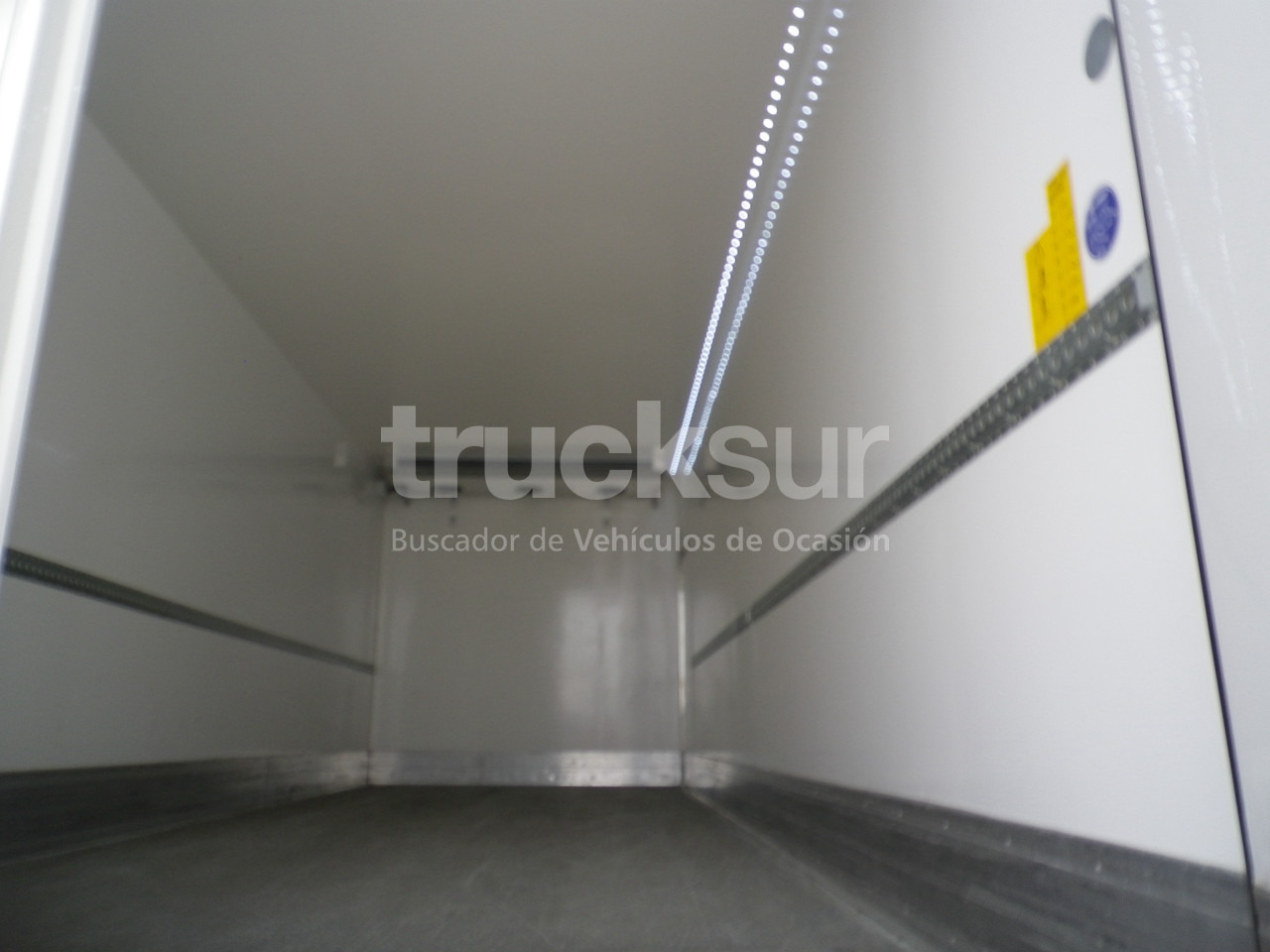 RENAULT D WIDE Z E - Koelwagen vrachtwagen: afbeelding 5 RENAULT D WIDE Z E - Koelwagen vrachtwagen: afbeelding 5