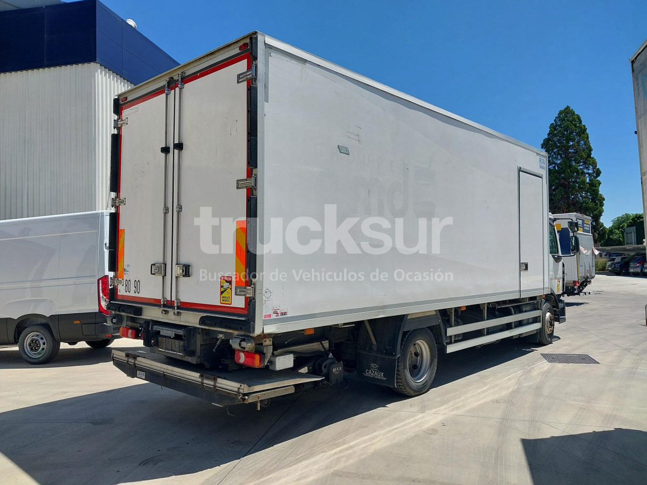 RENAULT D13.240 - Koelwagen vrachtwagen: afbeelding 3 RENAULT D13.240 - Koelwagen vrachtwagen: afbeelding 3