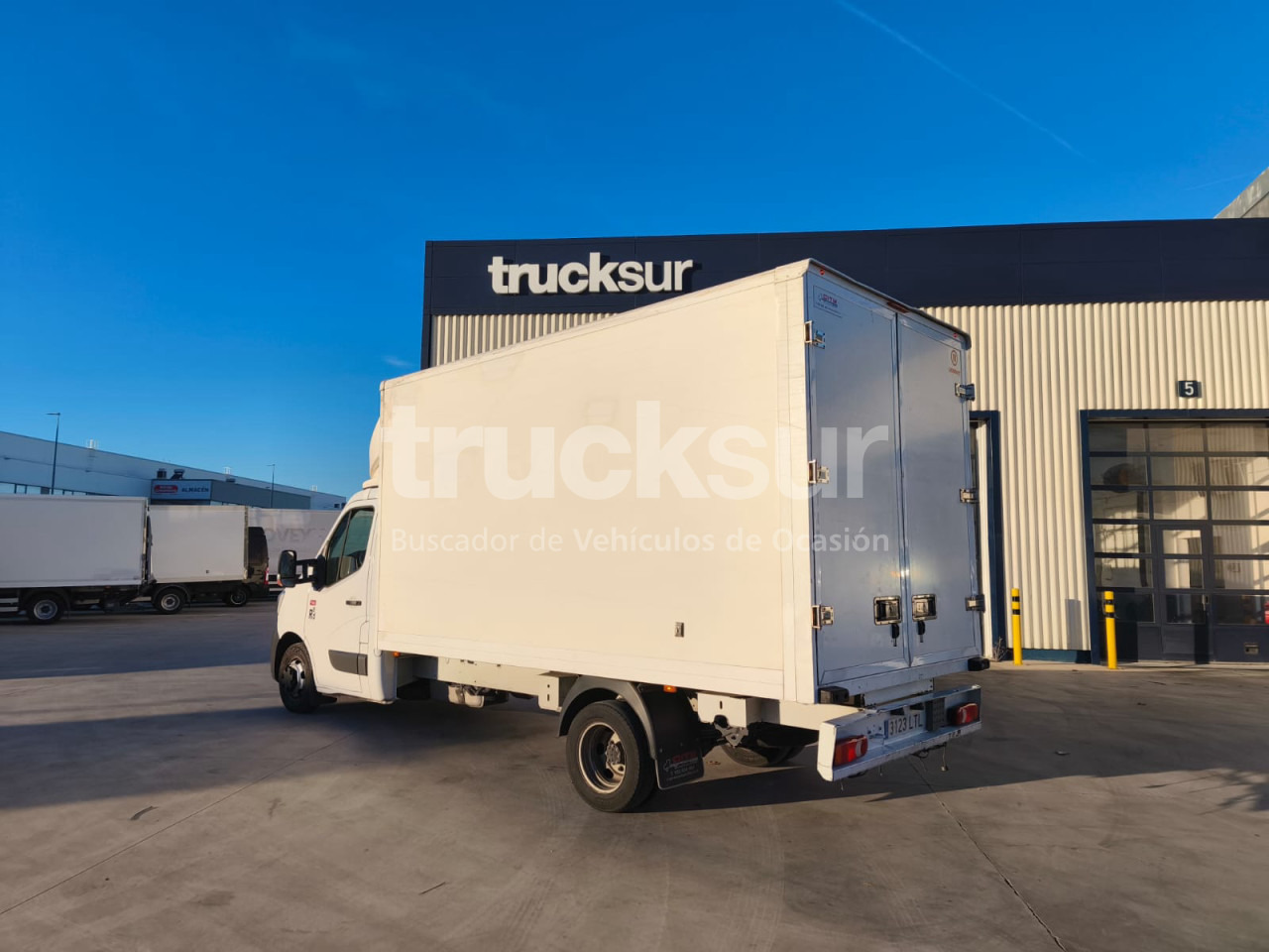 RENAULT MASTER 165.35 GV - Bestelwagen gesloten laadbak: afbeelding 3 RENAULT MASTER 165.35 GV - Bestelwagen gesloten laadbak: afbeelding 3