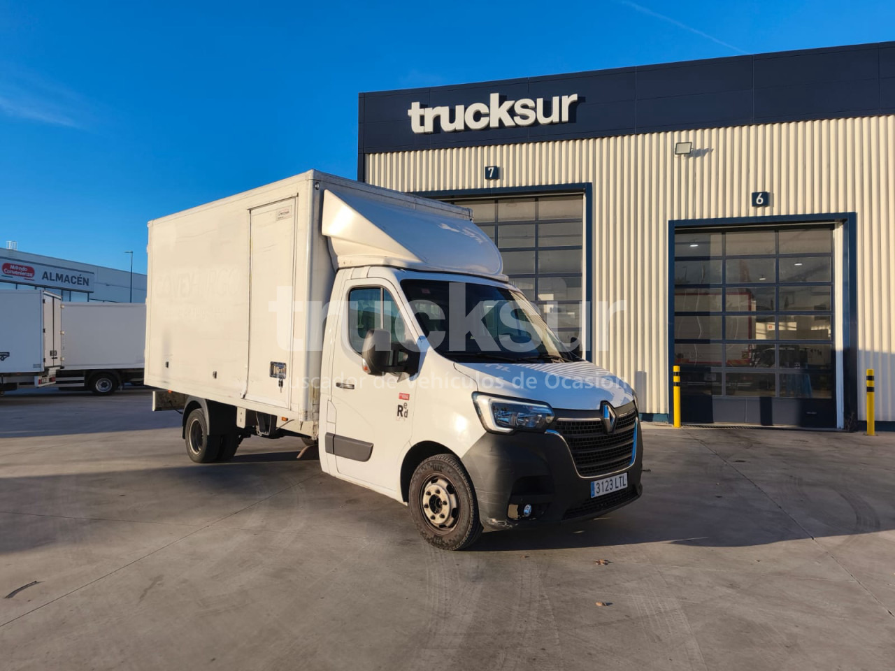 RENAULT MASTER 165.35 GV - Bestelwagen gesloten laadbak: afbeelding 2 RENAULT MASTER 165.35 GV - Bestelwagen gesloten laadbak: afbeelding 2