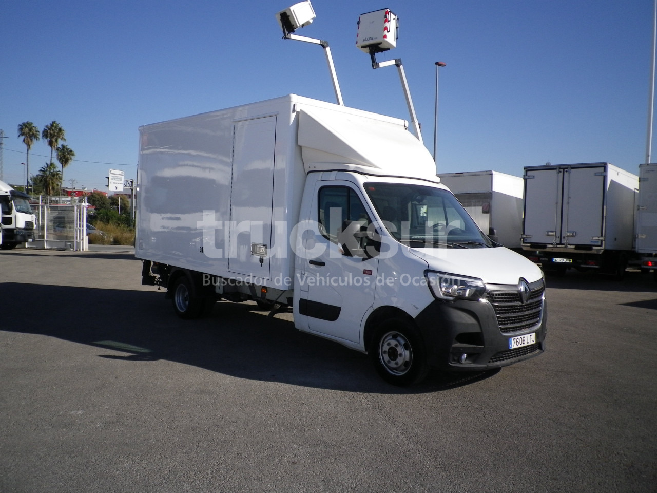 RENAULT MASTER 165.35 GV - Bestelwagen gesloten laadbak: afbeelding 2 RENAULT MASTER 165.35 GV - Bestelwagen gesloten laadbak: afbeelding 2