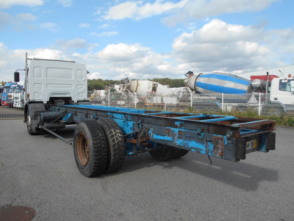 Chassis vrachtwagen Renault Premium 270 DCI: afbeelding 6 Chassis vrachtwagen Renault Premium 270 DCI: afbeelding 6