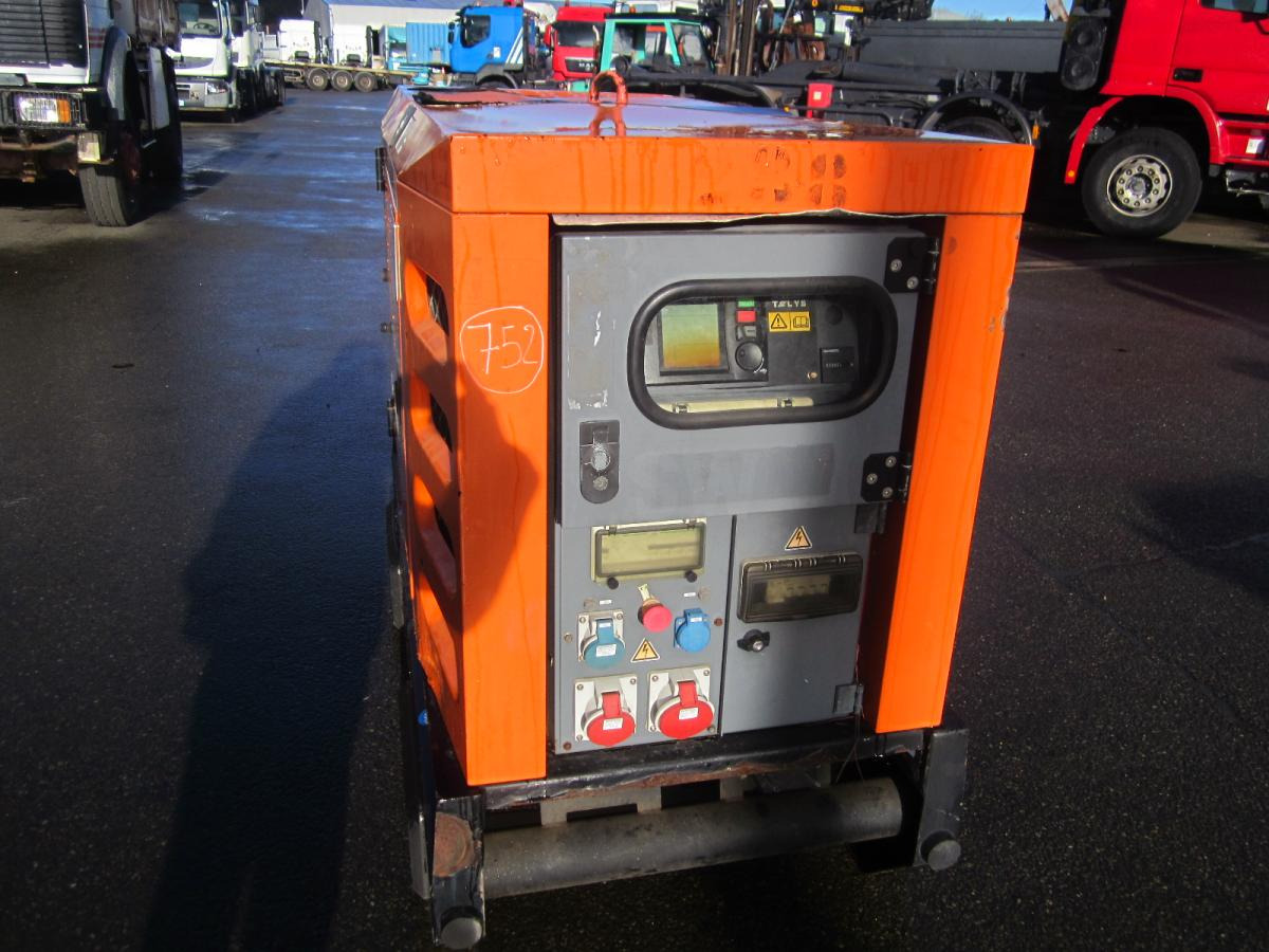 Sdmo R22 - Industrie generator: afbeelding 2 Sdmo R22 - Industrie generator: afbeelding 2