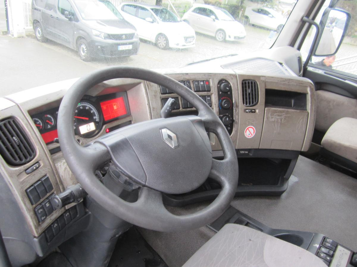 Interieur foto 1: Trekker Renault Premium 450 DXI