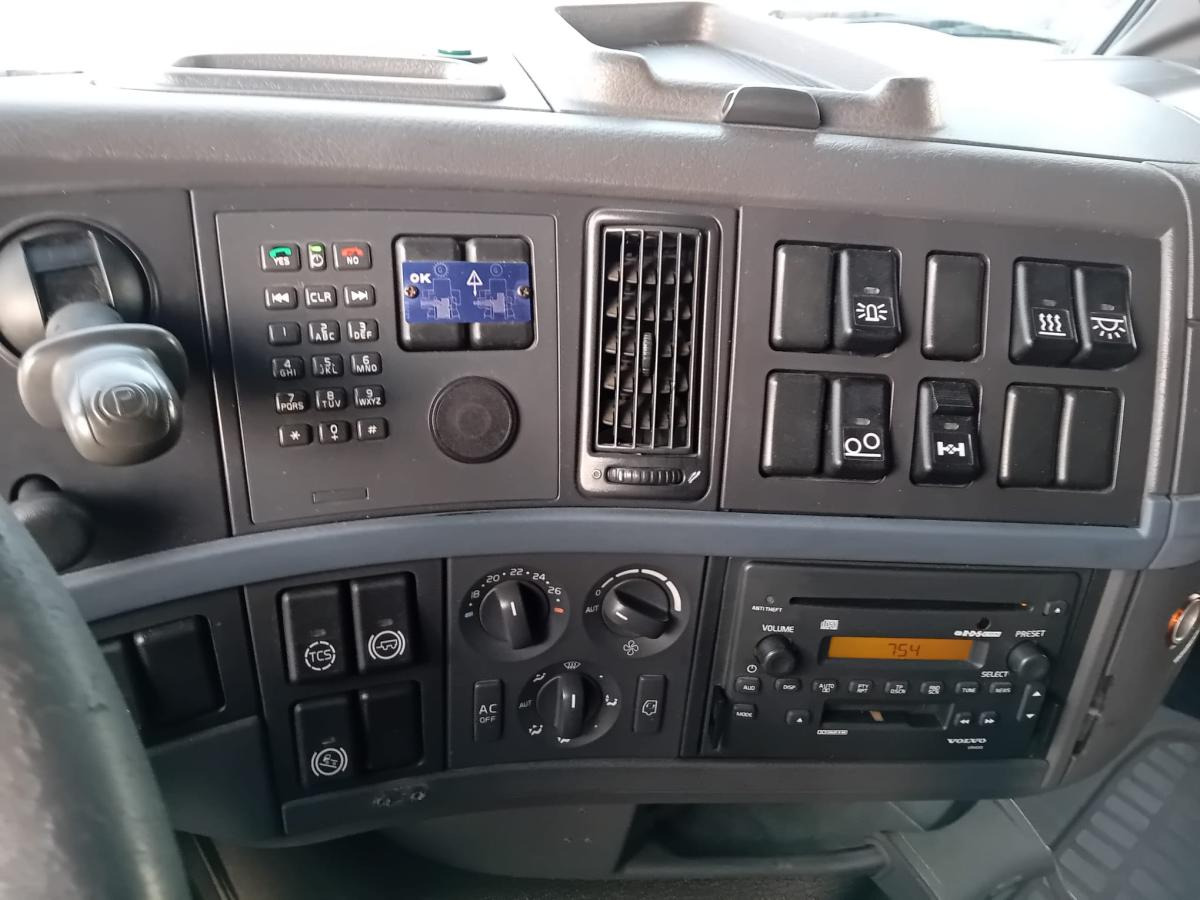 Vrachtwagen met open laadbak Volvo FH: afbeelding 10 Vrachtwagen met open laadbak Volvo FH: afbeelding 10