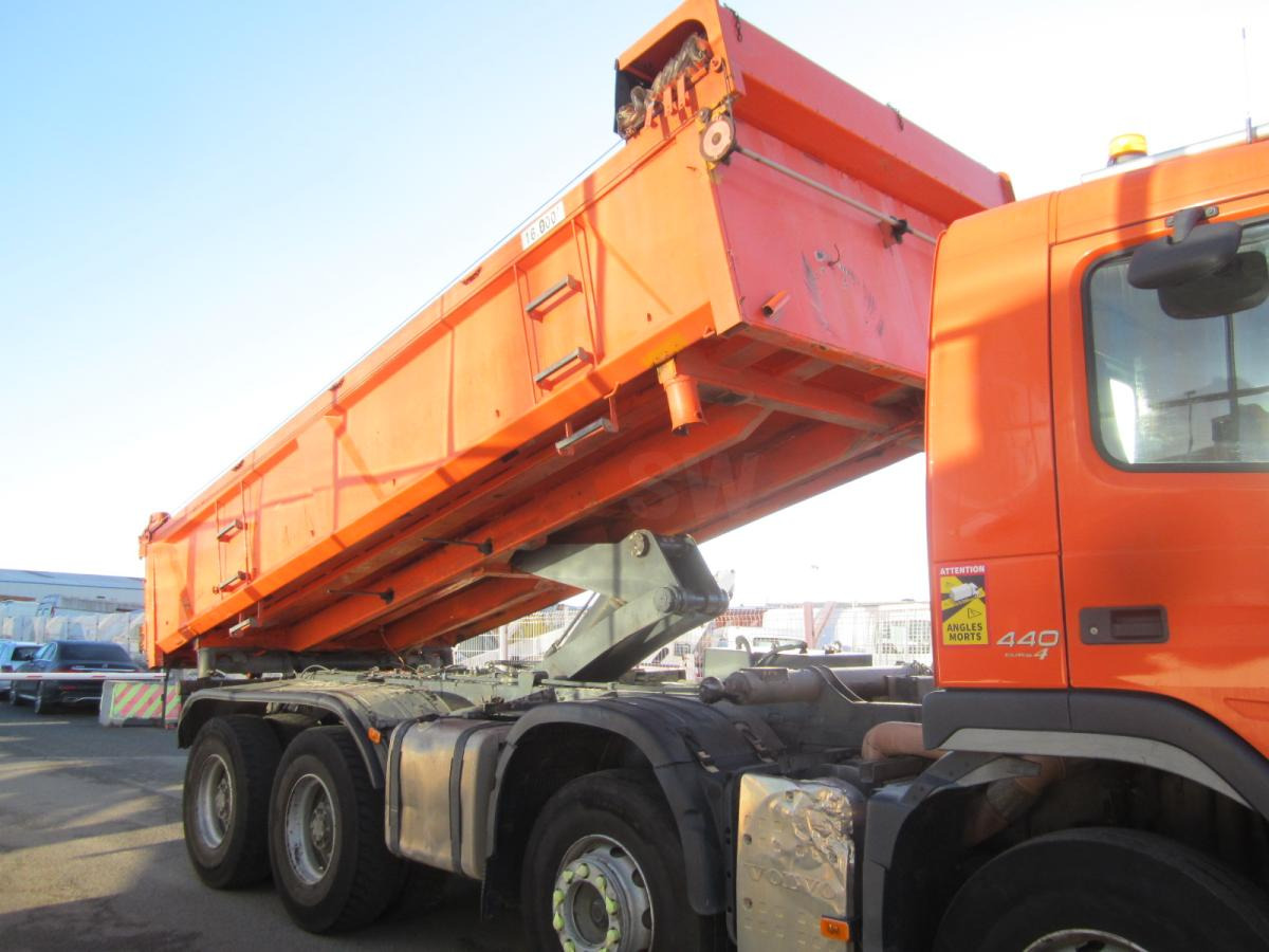 Kipper vrachtwagen Volvo FM 440: afbeelding 18