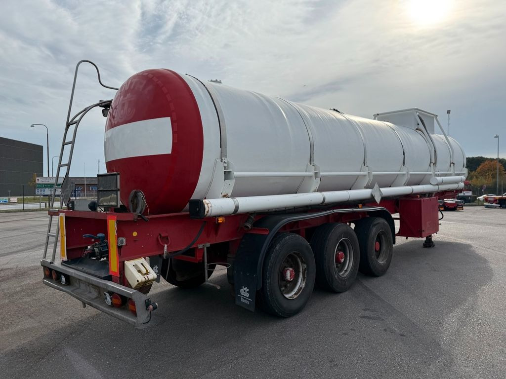 Blumhardt 3 axle 29.000 L ADR Tank trailer Blumhardt 3 axle 29.000 L ADR Tanktrailer - Tankoplegger: afbeelding 3 Blumhardt 3 axle 29.000 L ADR Tank trailer Blumhardt 3 axle 29.000 L ADR Tanktrailer - Tankoplegger: afbeelding 3