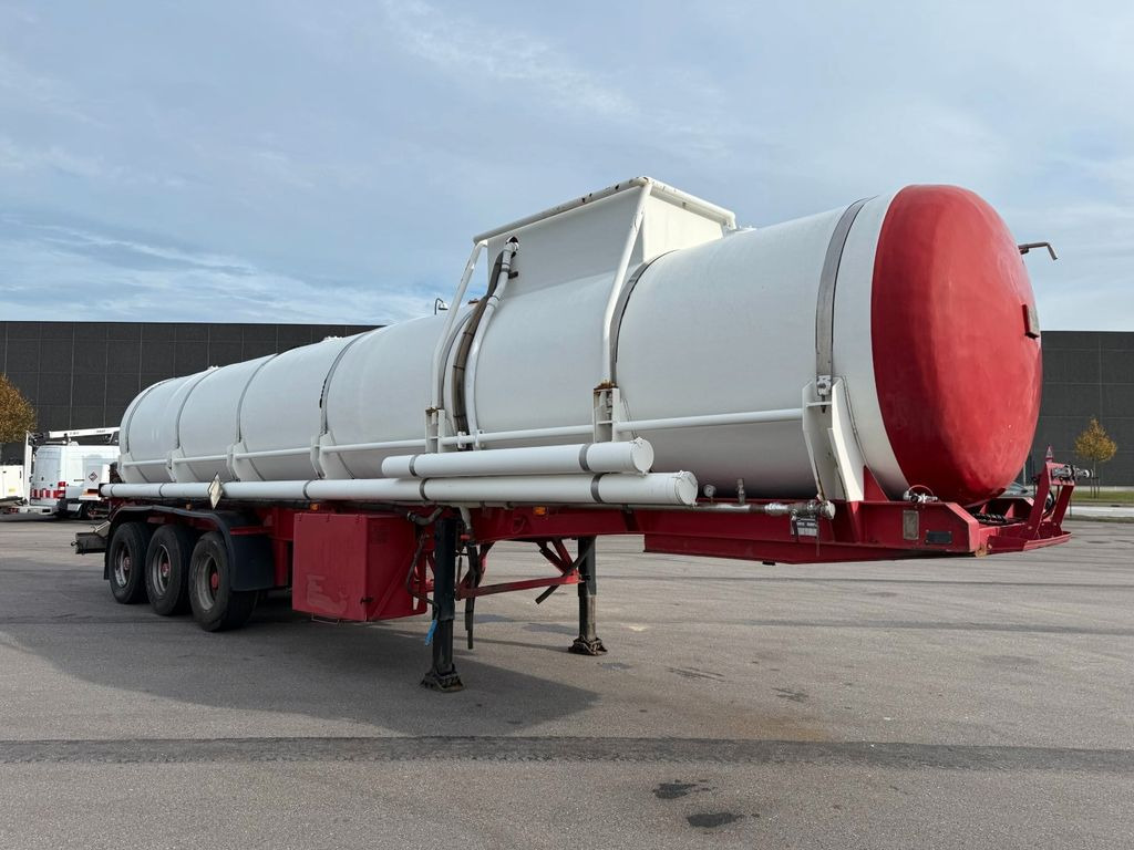 Blumhardt 3 axle 29.000 L ADR Tank trailer Blumhardt 3 axle 29.000 L ADR Tanktrailer - Tankoplegger: afbeelding 2 Blumhardt 3 axle 29.000 L ADR Tank trailer Blumhardt 3 axle 29.000 L ADR Tanktrailer - Tankoplegger: afbeelding 2