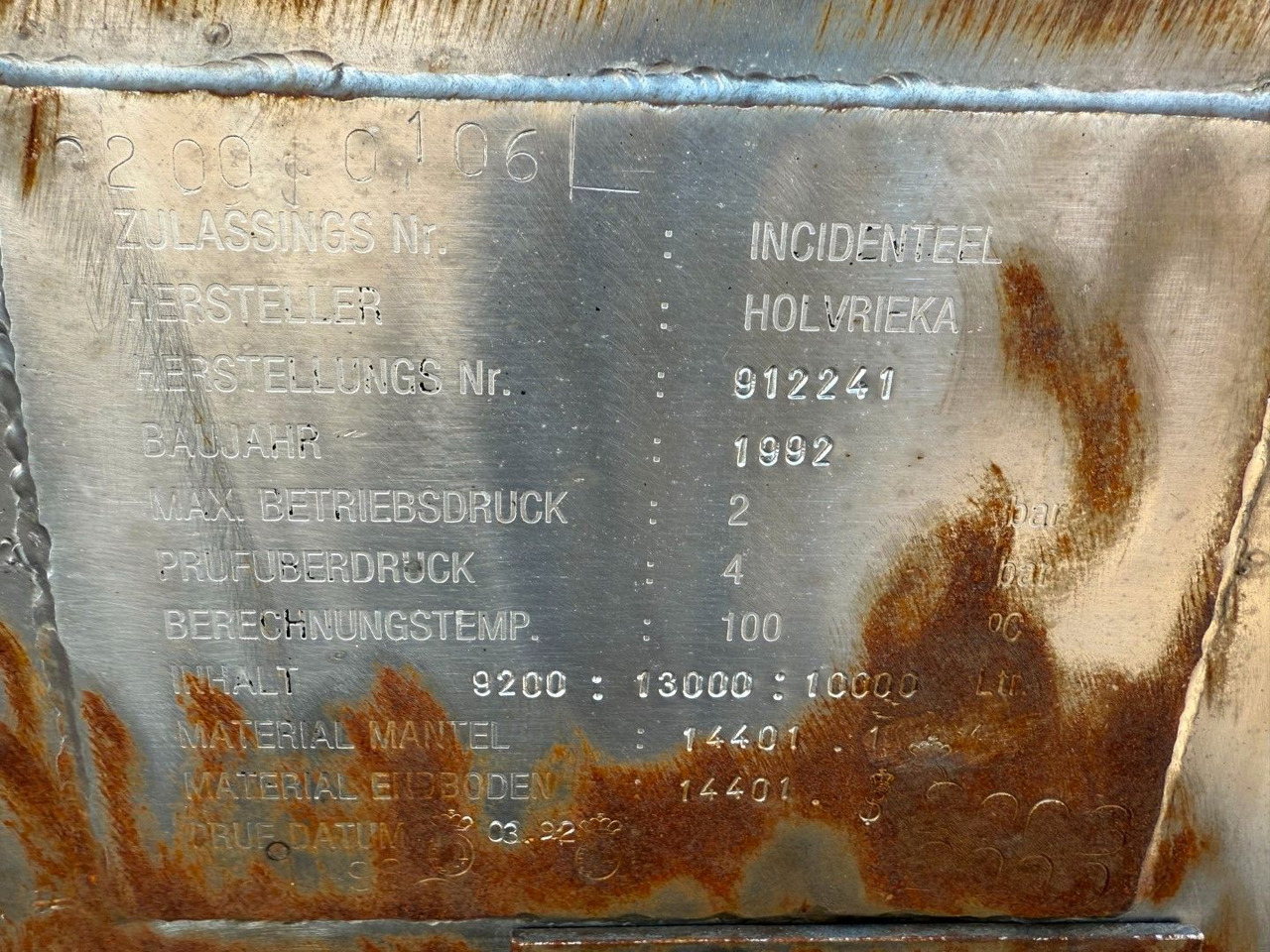 Burg 3 axle 3 compartments 32.200 L ADR - Tankoplegger: afbeelding 3 Burg 3 axle 3 compartments 32.200 L ADR - Tankoplegger: afbeelding 3