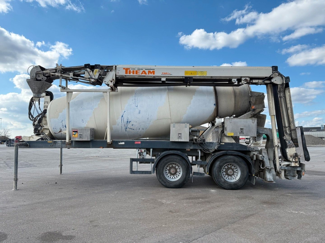 De Buf BM 12-36-2SPR w/ Belt Theam TSR15 / Beton - Betonmixer oplegger: afbeelding 1 De Buf BM 12-36-2SPR w/ Belt Theam TSR15 / Beton - Betonmixer oplegger: afbeelding 1