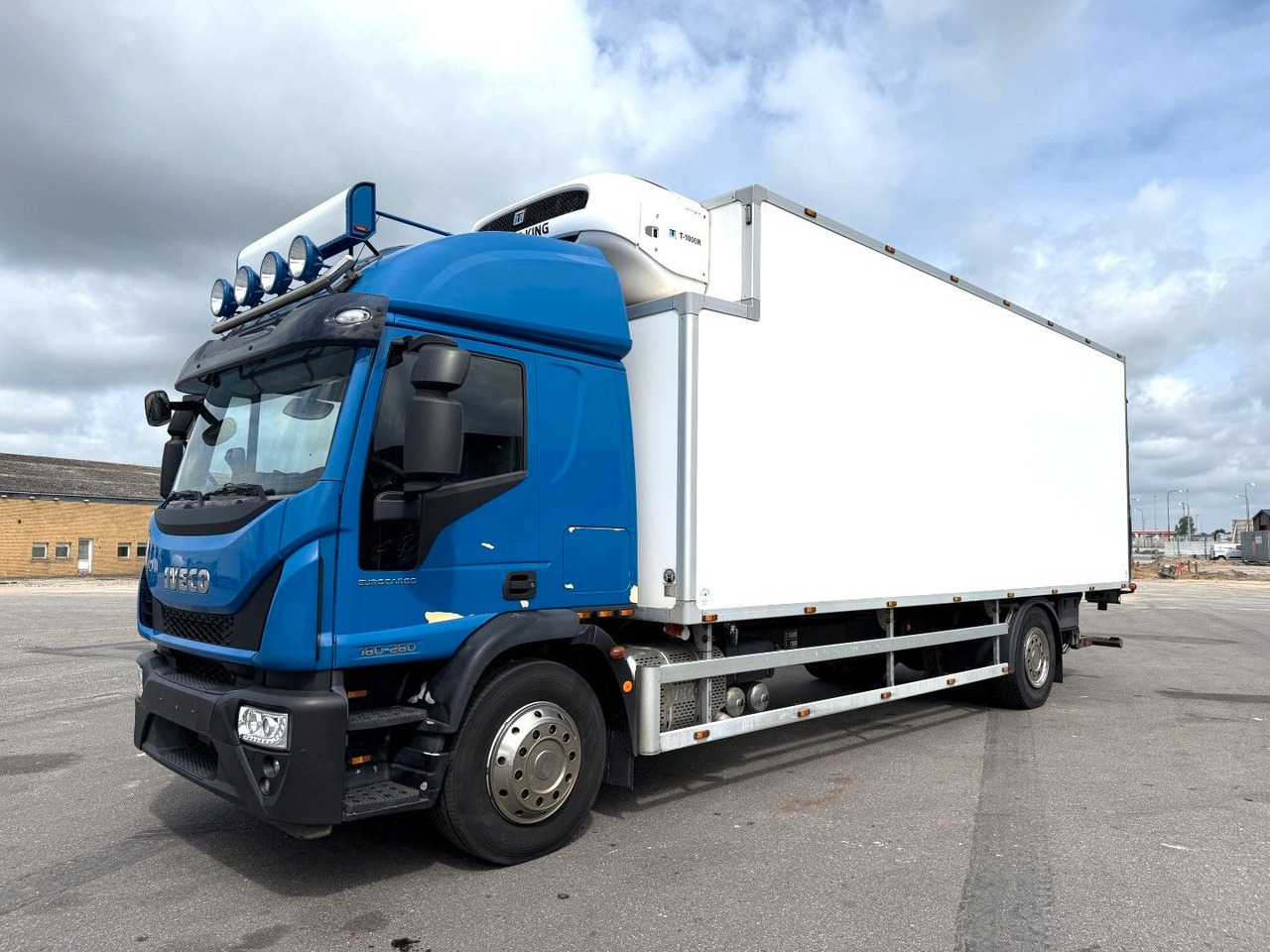 Iveco EuroCargo 180 E28 4x2 Thermo King T-1000R - Koelwagen vrachtwagen: afbeelding 1 Iveco EuroCargo 180 E28 4x2 Thermo King T-1000R - Koelwagen vrachtwagen: afbeelding 1