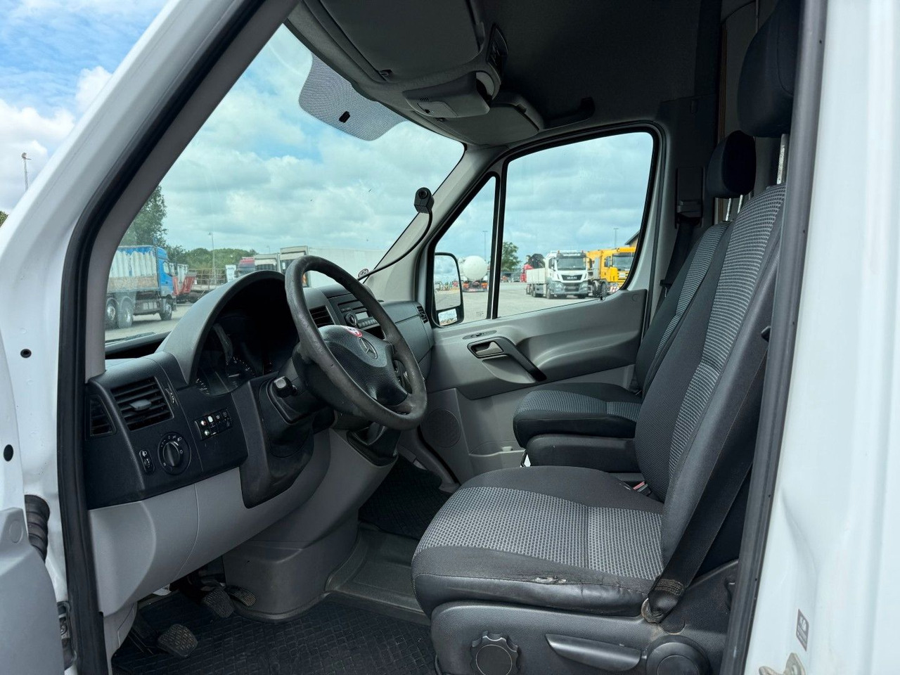 Mercedes-Benz Sprinter 516 516 CDI Versalift ET-36-LF ECO 13.7 - Vrachtwagen hoogwerker: afbeelding 5 Mercedes-Benz Sprinter 516 516 CDI Versalift ET-36-LF ECO 13.7 - Vrachtwagen hoogwerker: afbeelding 5