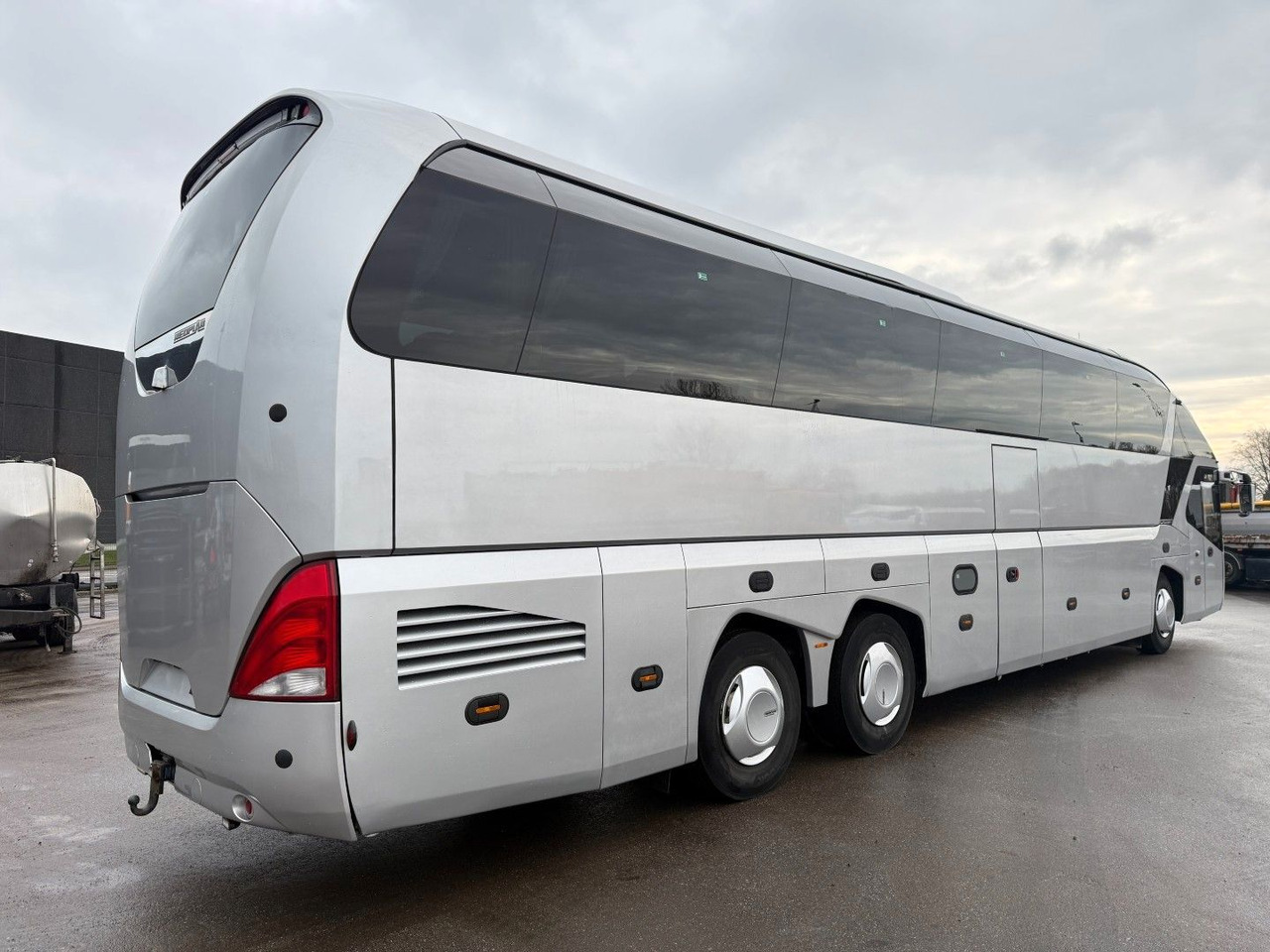 Neoplan Starliner N 5218 Euro 6 - Touringcar: afbeelding 3 Neoplan Starliner N 5218 Euro 6 - Touringcar: afbeelding 3