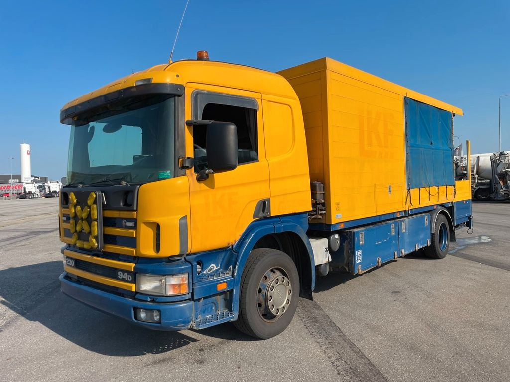 Scania P94/230 LB 4x2 Euro 3 Schaltgetriebe - Vrachtwagen met open laadbak: afbeelding 1 Scania P94/230 LB 4x2 Euro 3 Schaltgetriebe - Vrachtwagen met open laadbak: afbeelding 1