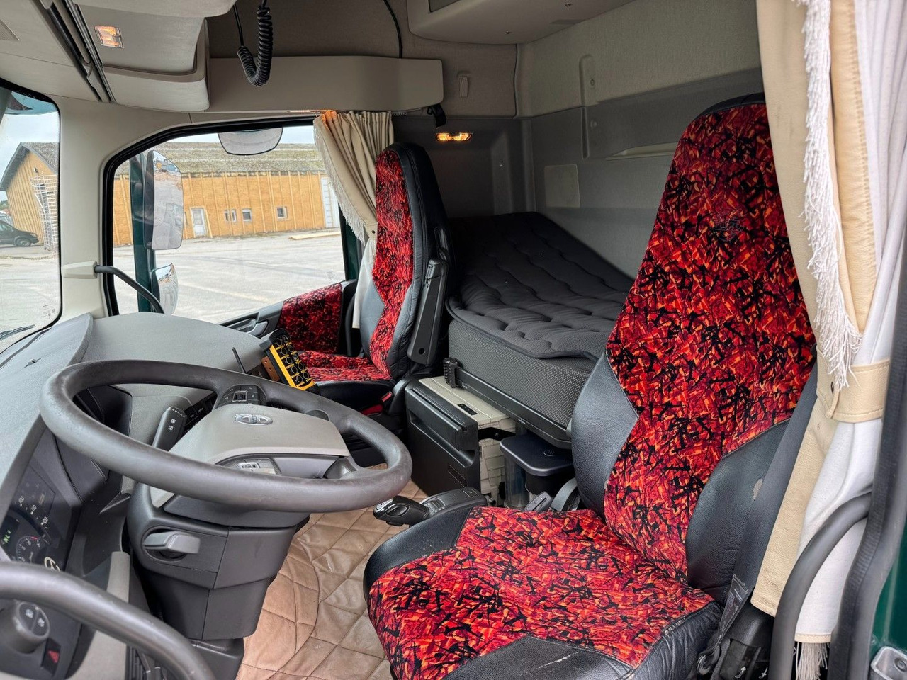 Volvo FH 500 8x2*6 Tipper Euro 6 - Kipper vrachtwagen: afbeelding 5 Volvo FH 500 8x2*6 Tipper Euro 6 - Kipper vrachtwagen: afbeelding 5