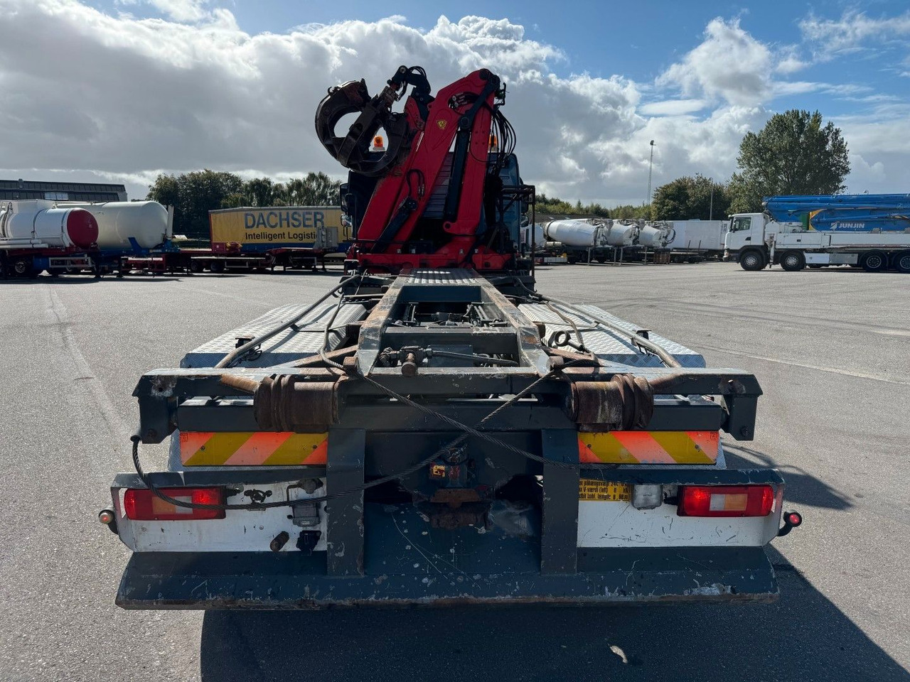 Volvo FM340 6x2*4 Kipper / Palfinger Epsilon 150Z96 - Kraanwagen: afbeelding 5 Volvo FM340 6x2*4 Kipper / Palfinger Epsilon 150Z96 - Kraanwagen: afbeelding 5