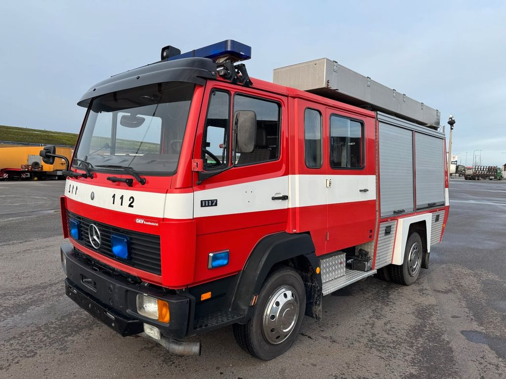 Mercedes-Benz 1117 4x2 Fire truck - Feuerwehr - Tankspritze - Vrachtwagen: afbeelding 1 Mercedes-Benz 1117 4x2 Fire truck - Feuerwehr - Tankspritze - Vrachtwagen: afbeelding 1