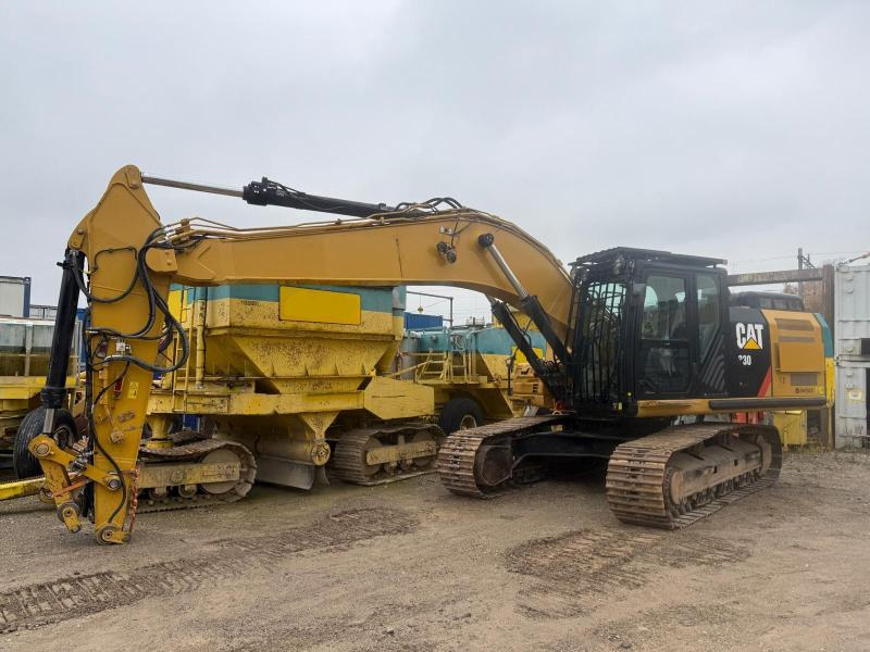 Caterpillar 330FLN - Rupsgraafmachine: afbeelding 2 Caterpillar 330FLN - Rupsgraafmachine: afbeelding 2