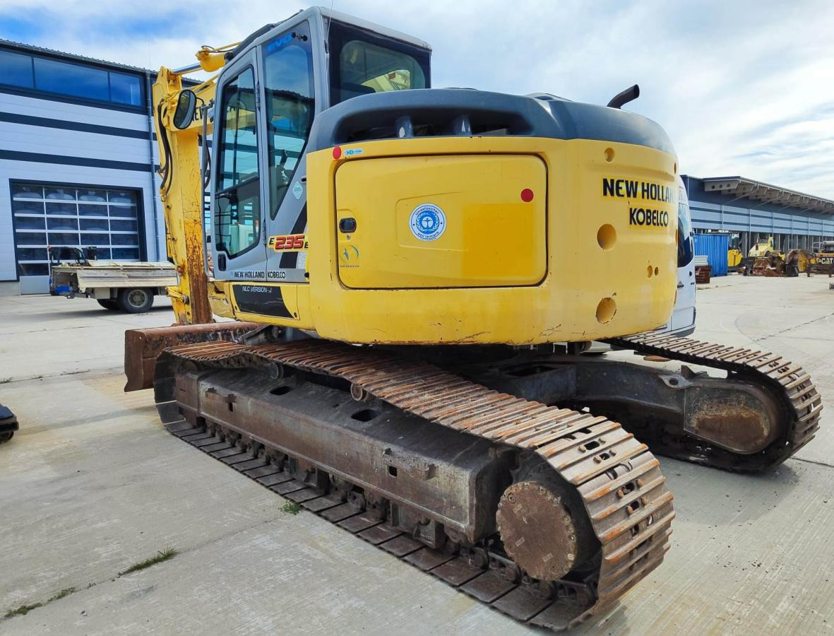 New Holland E235B SR-2 - Rupsgraafmachine: afbeelding 1 New Holland E235B SR-2 - Rupsgraafmachine: afbeelding 1